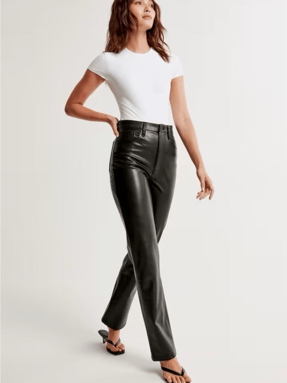 Abercrombie & Fitch woman’s High Rise 90s Straight Vegan Leather Pant Size 26